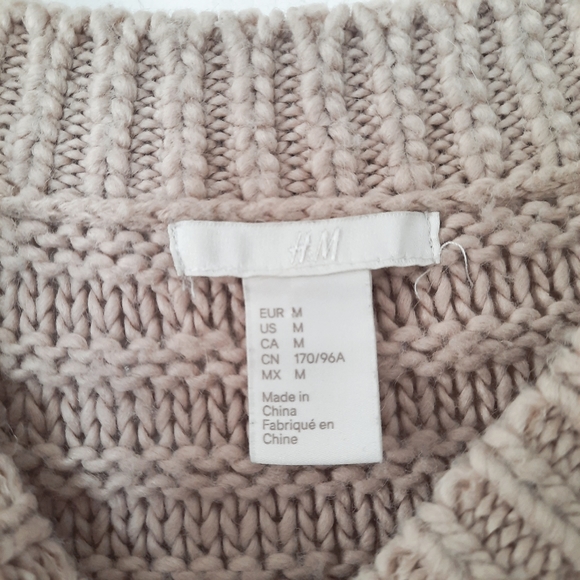 H&M Womens Sweater - Picture 2 of 3